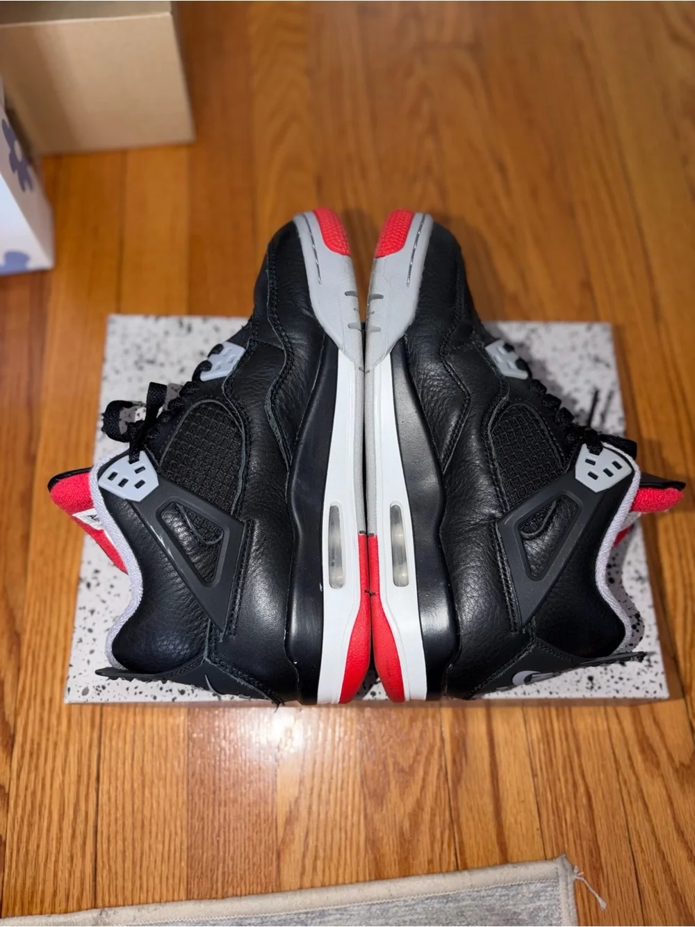 Jordan Black/Red Retro Black cement size 5.5